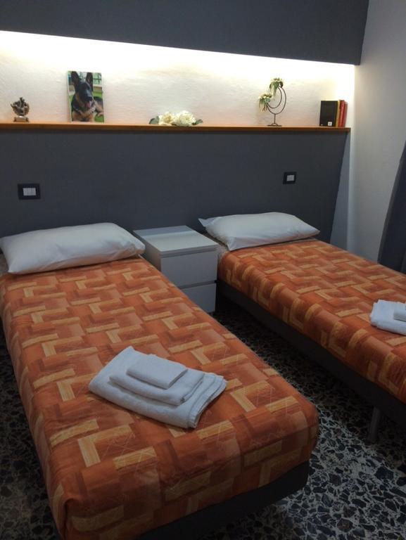 B&B Myosotis Pisa Szoba fotó